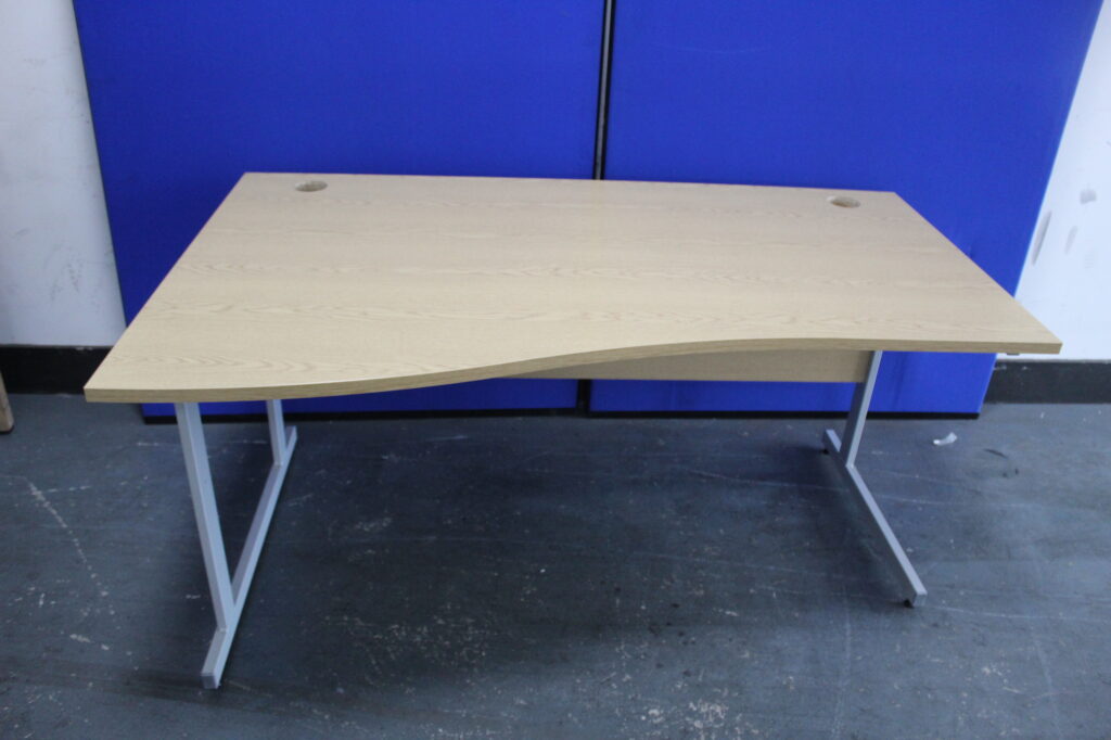 Deluxe Office Desk - Grade A